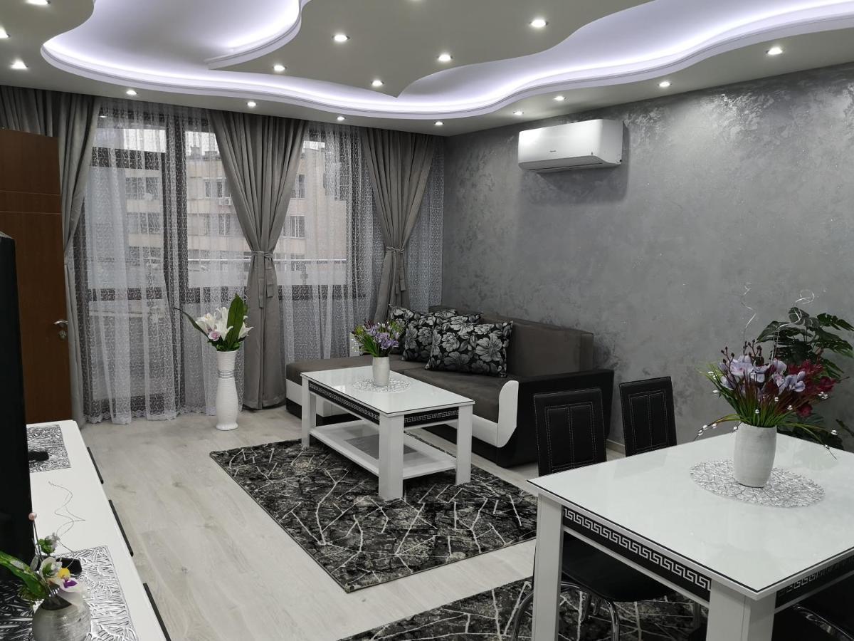 City Apartments - A Brand New Luxury & Comfy 2 Асеновград Екстериор снимка