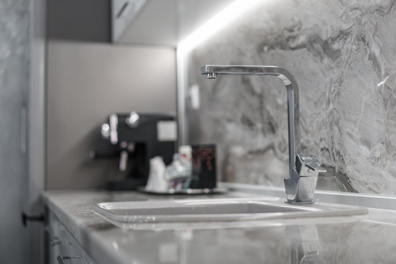 City Apartments - A Brand New Luxury & Comfy 2 Асеновград Екстериор снимка
